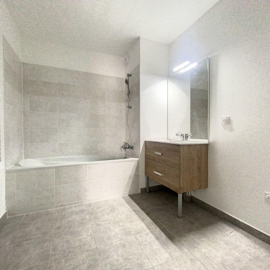  IMMOBILIERE ARTHUR - Plan de Cuques : Appartement | MARSEILLE (13011) | 63 m2 | 1 000 € 