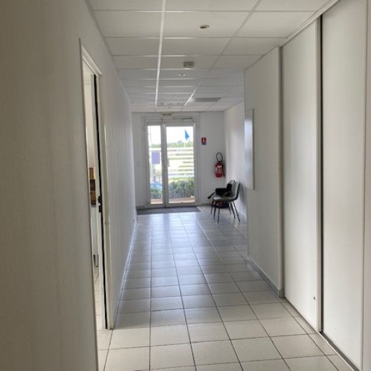  IMMOBILIERE ARTHUR - Plan de Cuques : Local / Bureau | PLAN-DE-CUQUES (13380) | 20 m2 | 650 € 