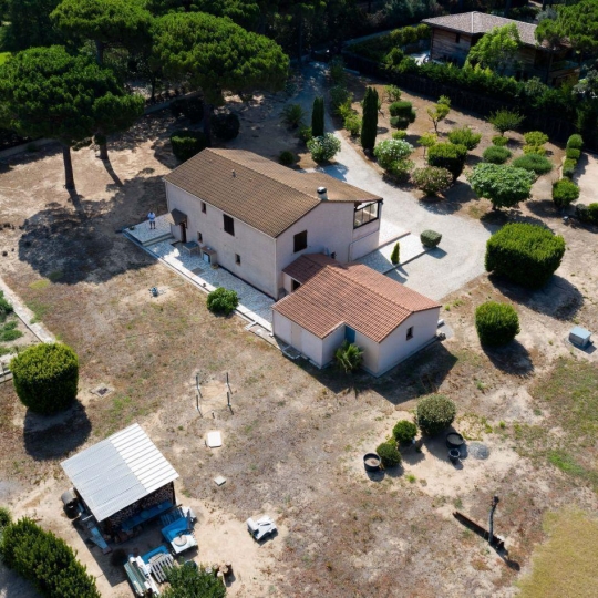 IMMOBILIERE ARTHUR - Plan de Cuques : Domaines / Propriétés | RAMATUELLE (83350) | 130.00m2 | 2 700 000 € IMMOBILIERE ARTHUR - Plan de Cuques : Domaines / Propriétés | RAMATUELLE (83350) | 130.00m2 | 2 700 000 €
