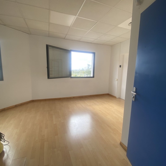  IMMOBILIERE ARTHUR - Plan de Cuques : Local / Bureau | MARSEILLE (13013) | 68 m2 | 175 000 € 