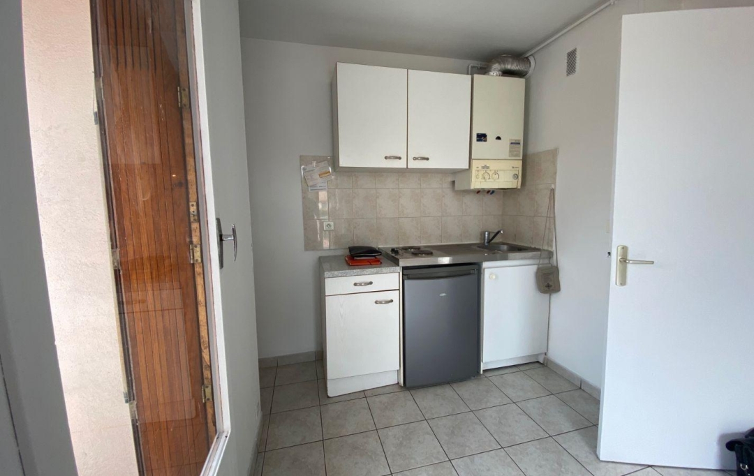 IMMOBILIERE ARTHUR - Plan de Cuques : Apartment | MARSEILLE (13013) | 26 m2 | 525 € 