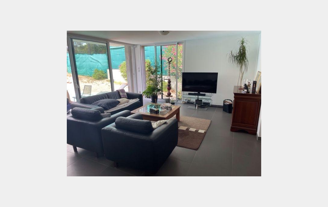 IMMOBILIERE ARTHUR - Plan de Cuques : Maison / Villa | MARSEILLE (13011) | 135 m2 | 2 600 € 