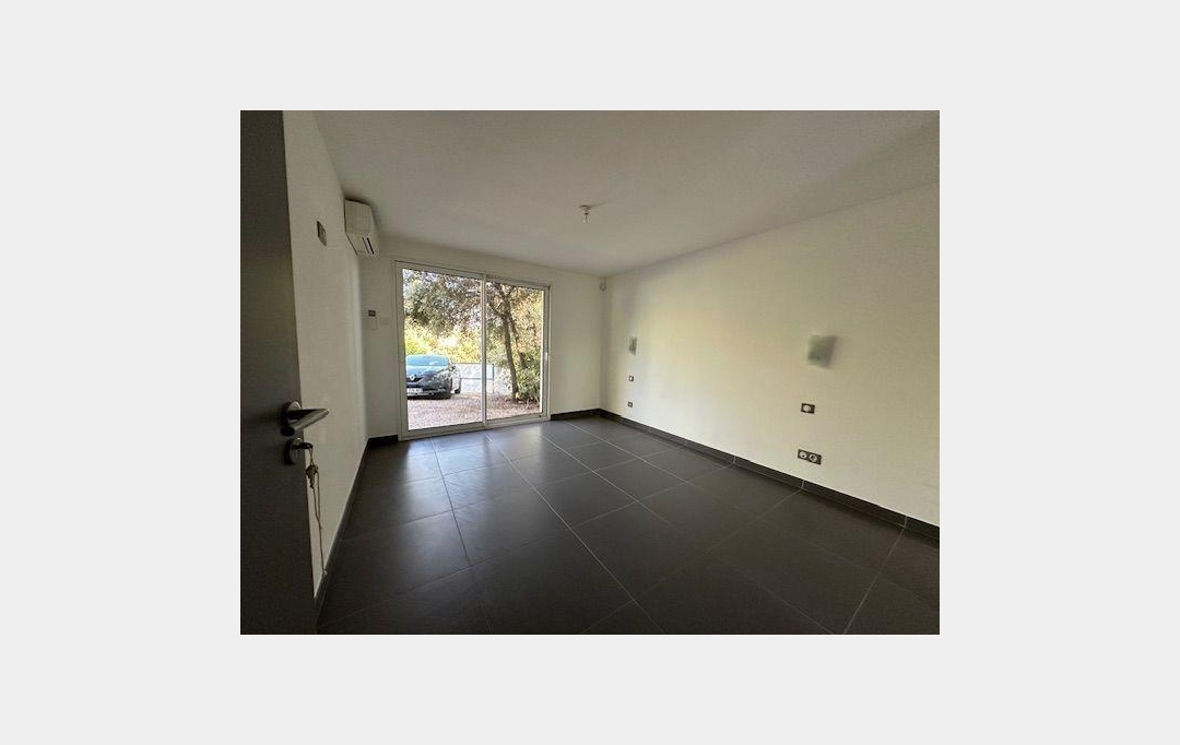IMMOBILIERE ARTHUR - Plan de Cuques : Maison / Villa | MARSEILLE (13011) | 135 m2 | 2 600 € 