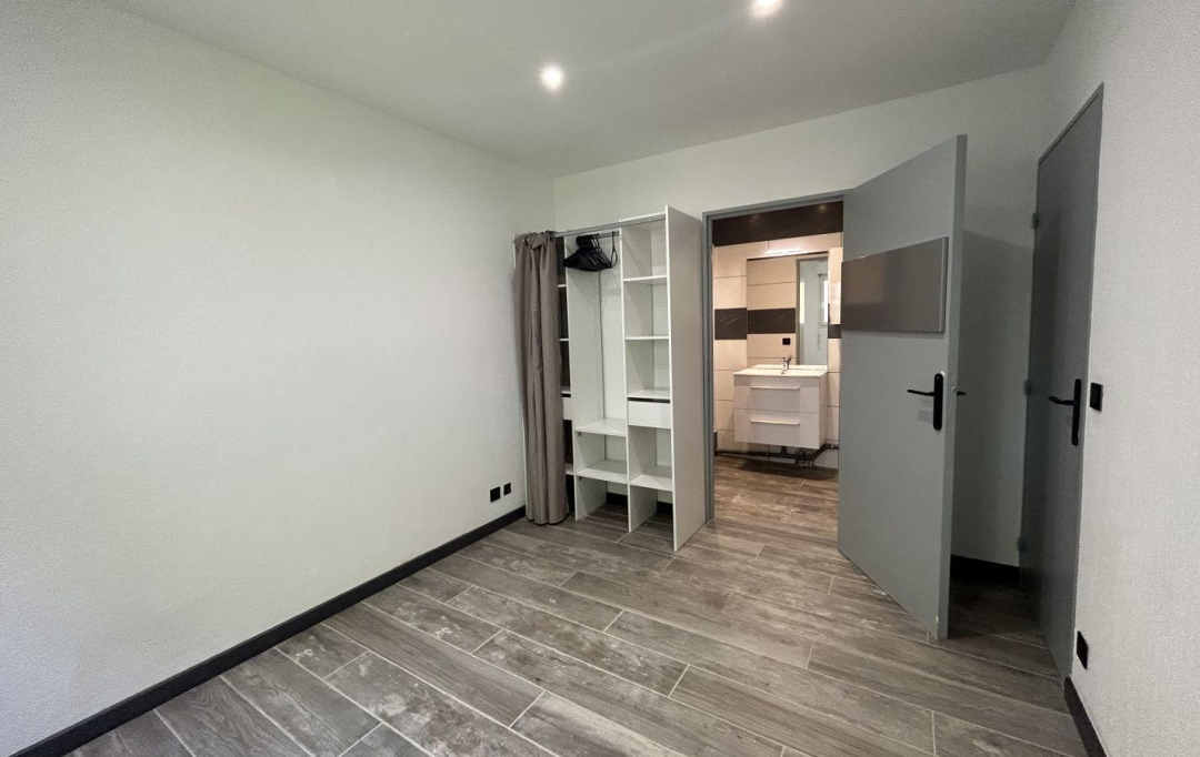 IMMOBILIERE ARTHUR - Plan de Cuques : Appartement | PLAN-DE-CUQUES (13380) | 28 m2 | 750 € 