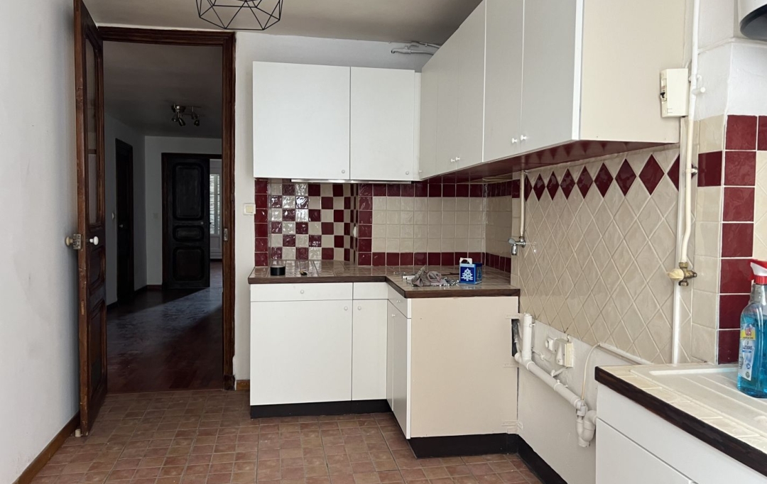 IMMOBILIERE ARTHUR - Plan de Cuques : Appartement | MARSEILLE (13002) | 86 m2 | 890 € 