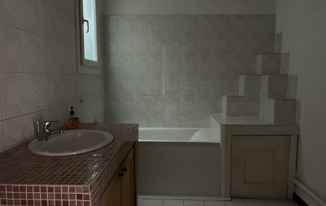 IMMOBILIERE ARTHUR - Plan de Cuques : Appartement | MARSEILLE (13002) | 86 m2 | 890 € 
