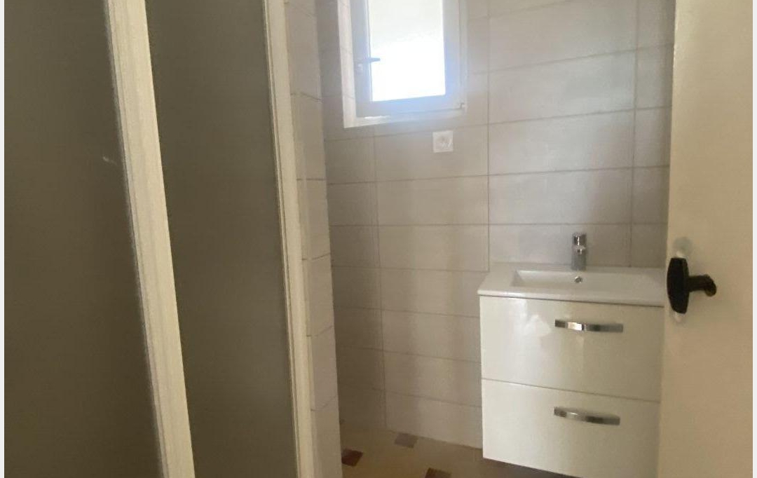 IMMOBILIERE ARTHUR - Plan de Cuques : Autres | MARSEILLE (13014) | 63 m2 | 86 000 € 