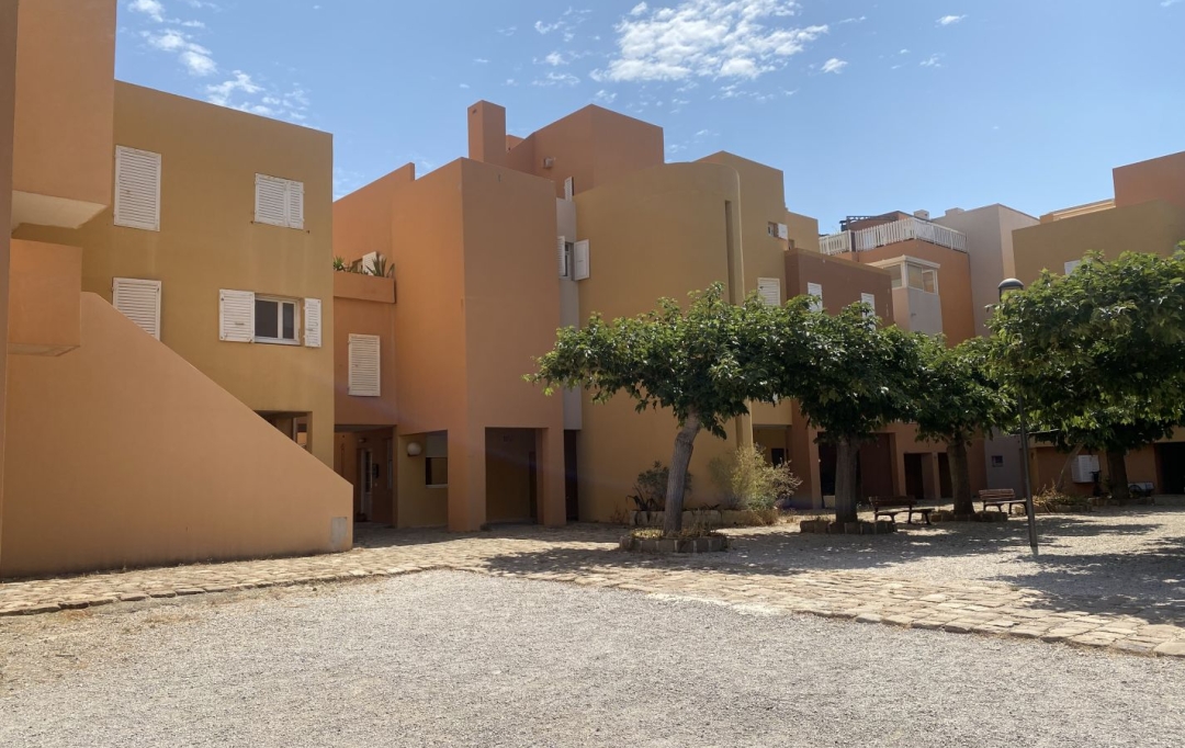IMMOBILIERE ARTHUR - Plan de Cuques : Apartment | MARSEILLE (13007) | 38 m2 | 315 000 € 