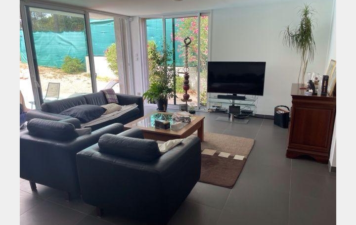 Maison MARSEILLE 135 m2 2 800 € Maison MARSEILLE 135 m2 2 800 €