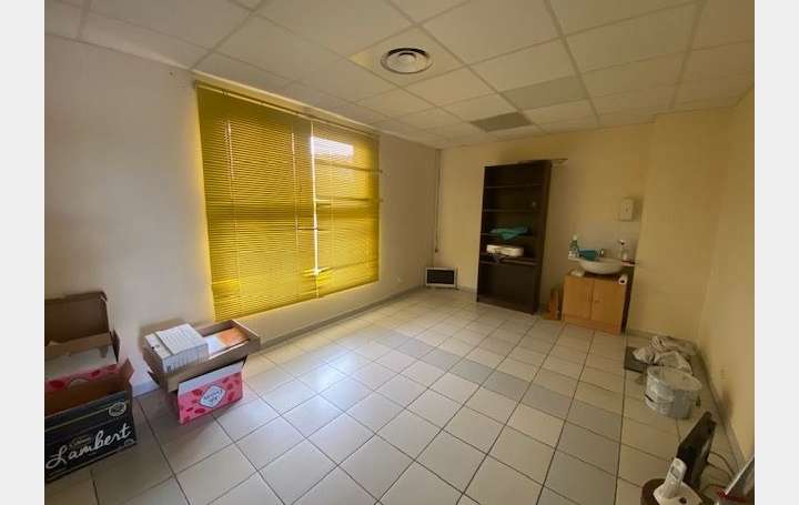  IMMOBILIERE ARTHUR - Plan de Cuques Local / Bureau | PLAN-DE-CUQUES (13380) | 20 m2 | 650 € 